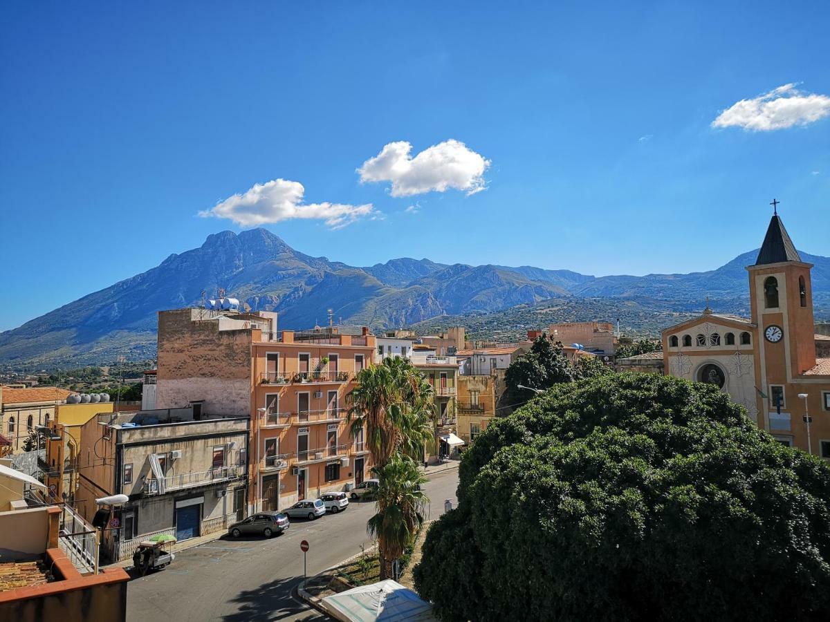A Casa Di Zara Villa Termini Imerese Buitenkant foto
