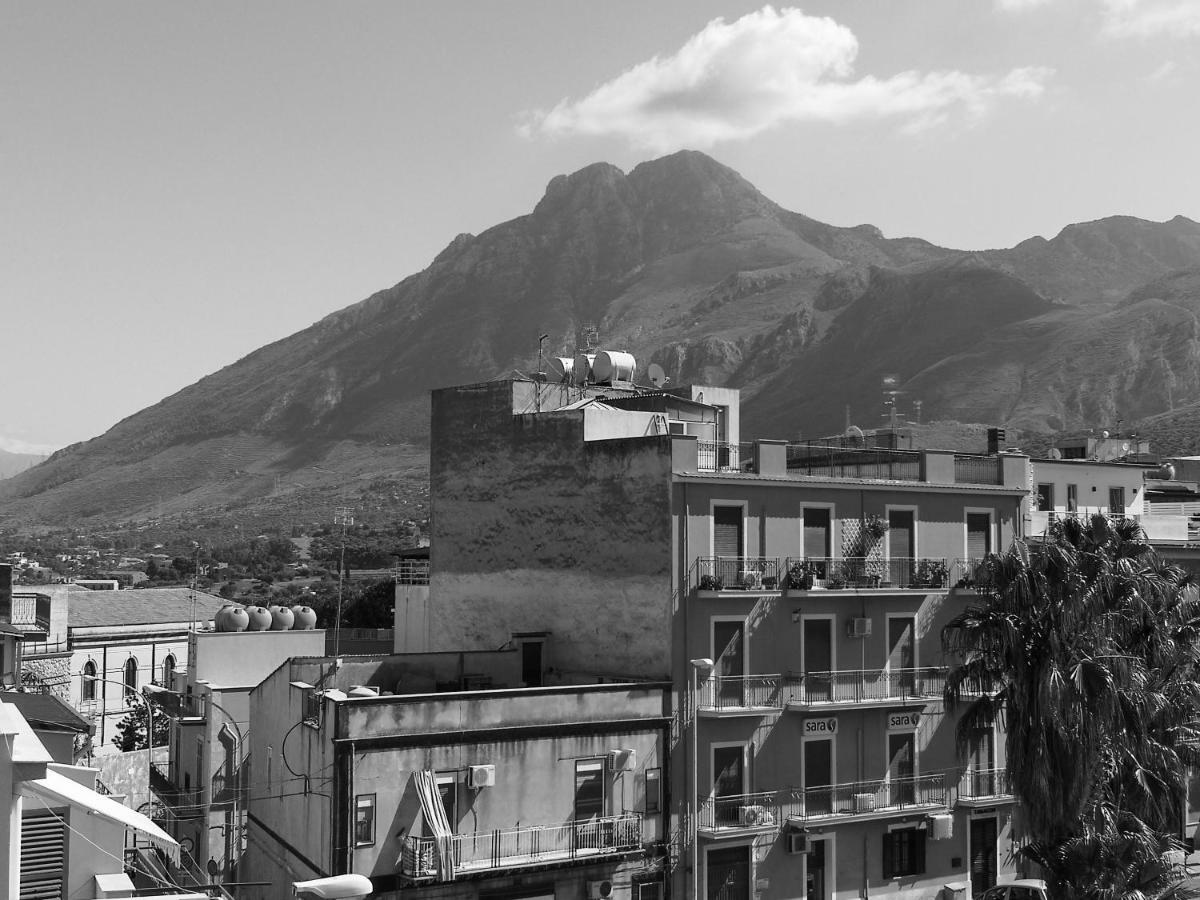 A Casa Di Zara Villa Termini Imerese Buitenkant foto